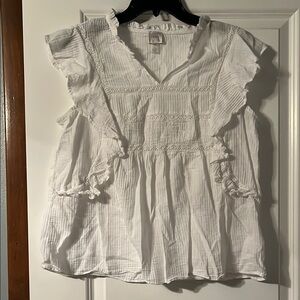 Cupio White Ruffled Blouse